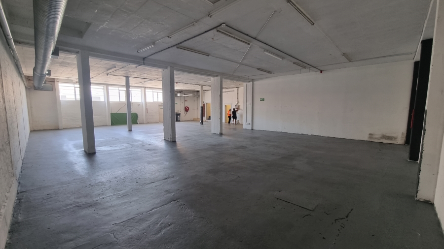 To Let commercial Property for Rent in Maitland Western Cape